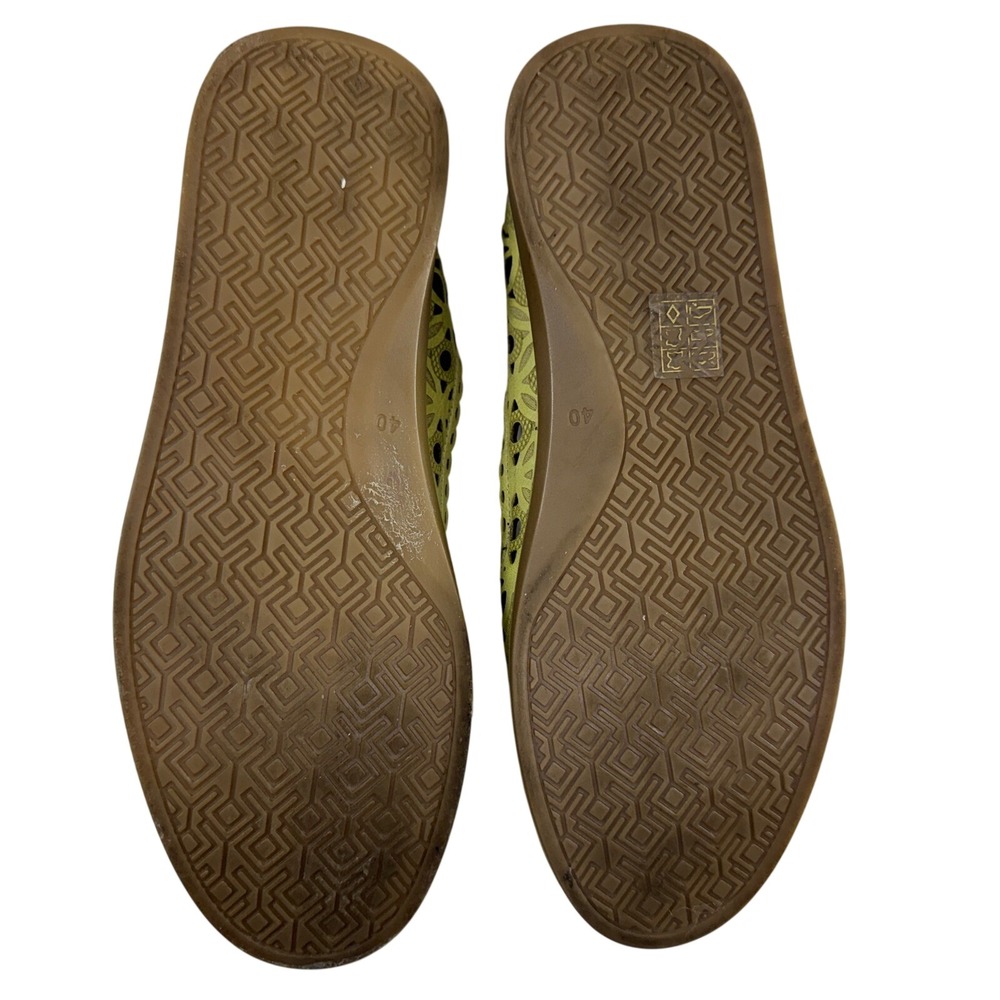 Women’s Laser-Cut Green Slip-On Flats - Picture 7 of 9
